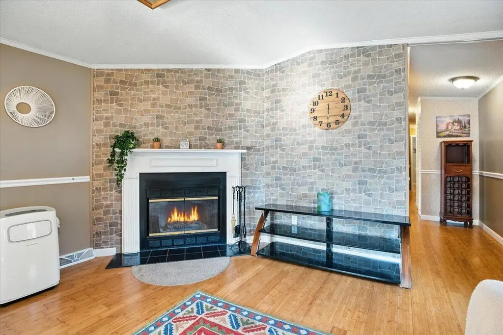 20 Arrowhead Drive Lisbon ME 04250