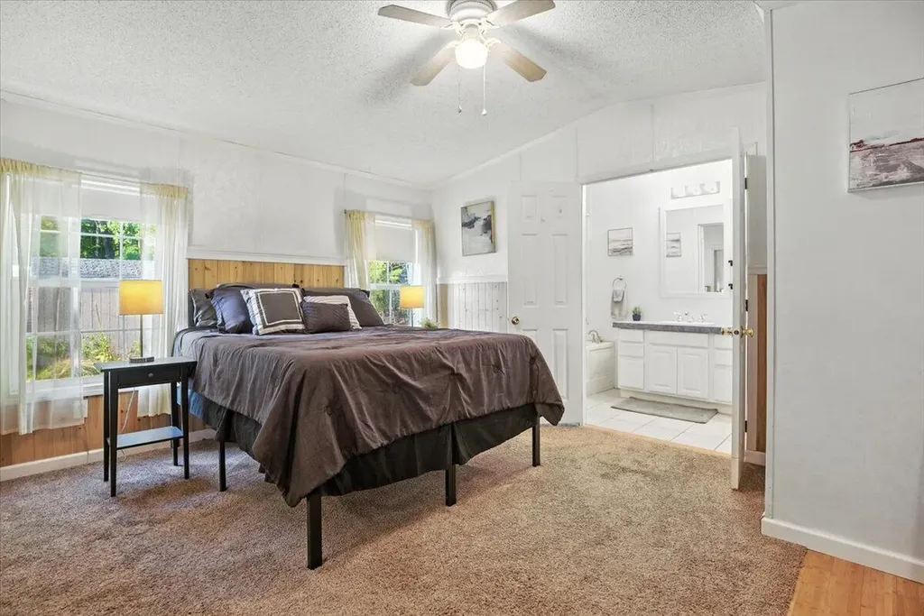 20 Arrowhead Drive Lisbon ME 04250