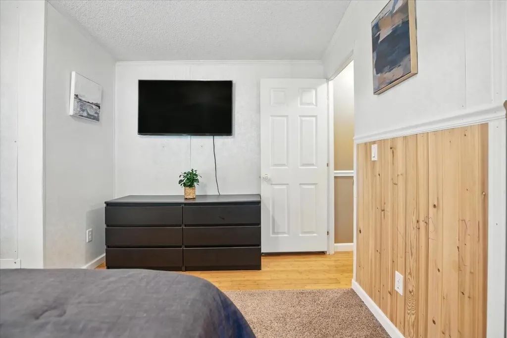 20 Arrowhead Drive Lisbon ME 04250