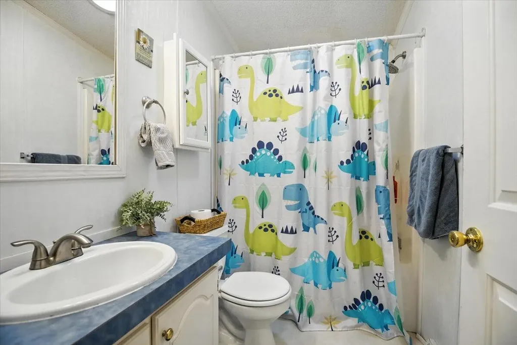 20 Arrowhead Drive Lisbon ME 04250