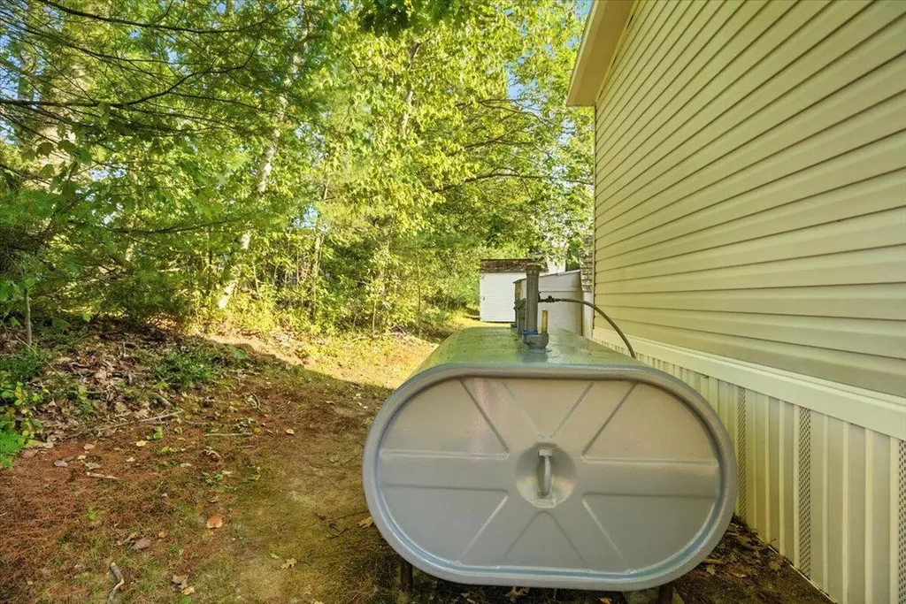 20 Arrowhead Drive Lisbon ME 04250