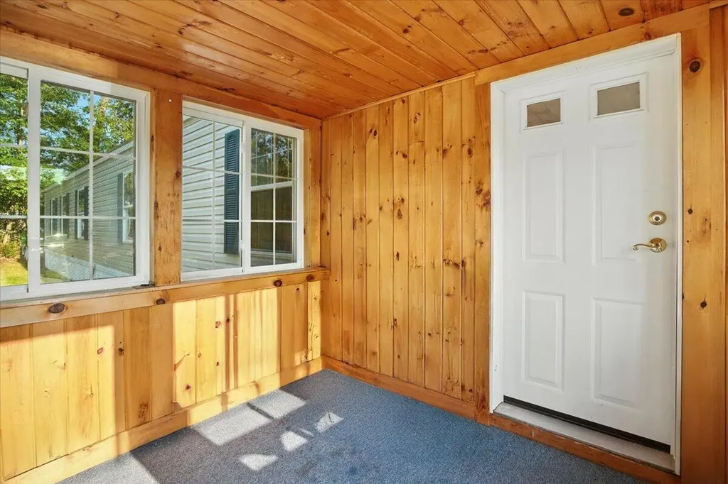 20 Arrowhead Drive Lisbon ME 04250