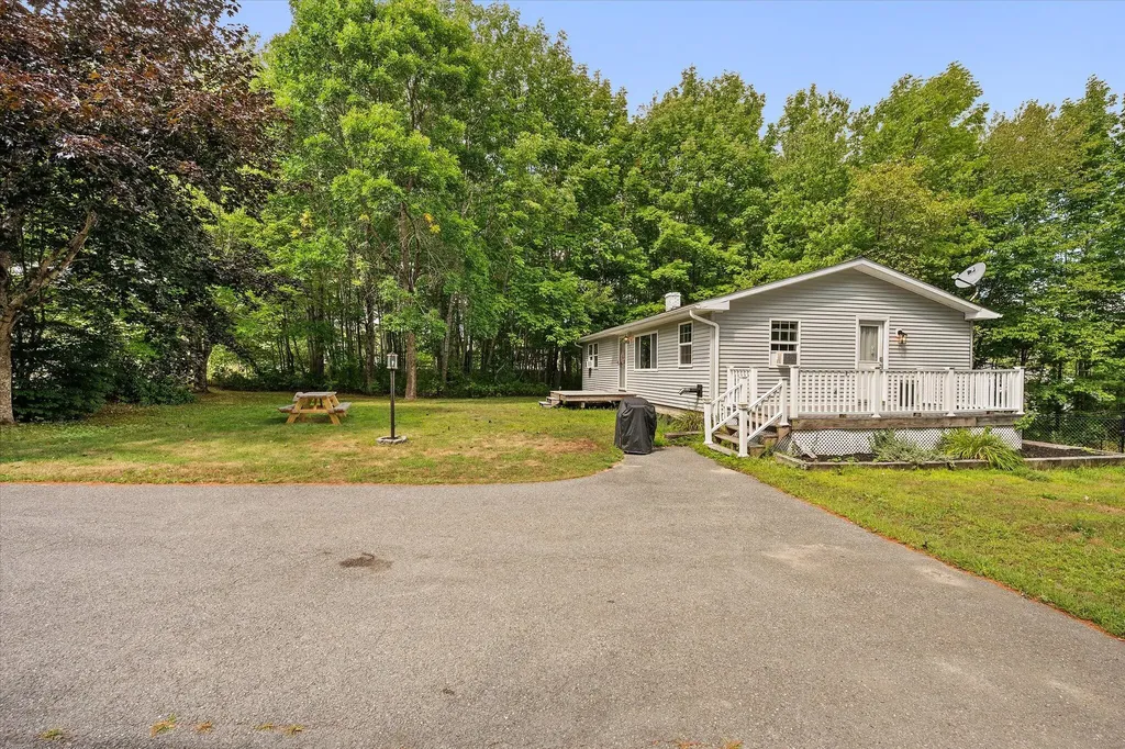 403 Bangor Road Ellsworth ME 04605
