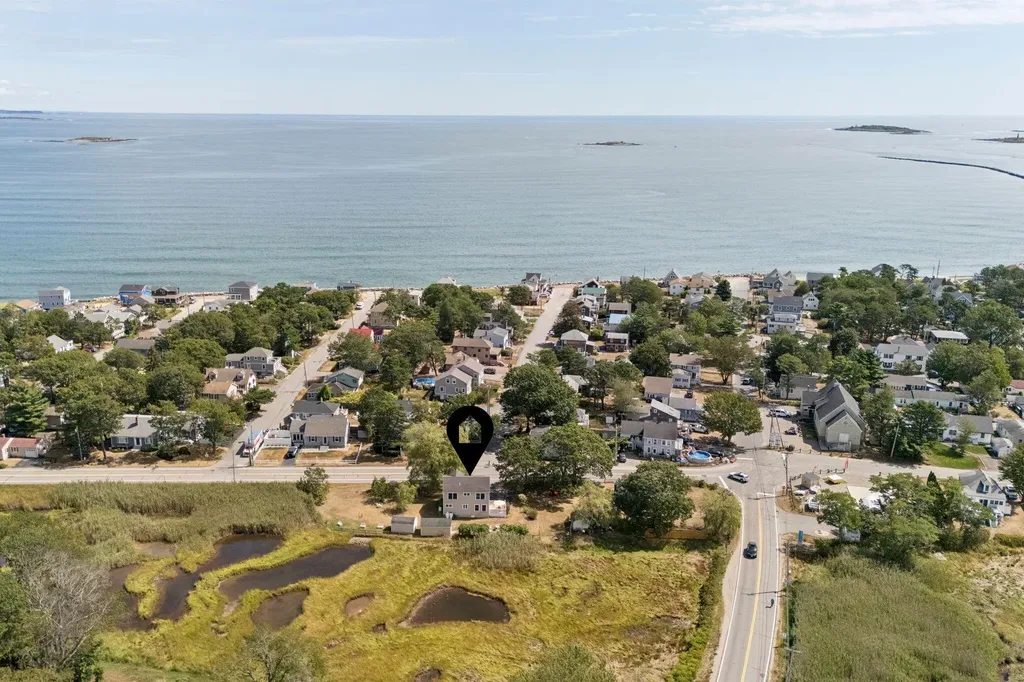 10 Seaside Avenue Saco ME 04072