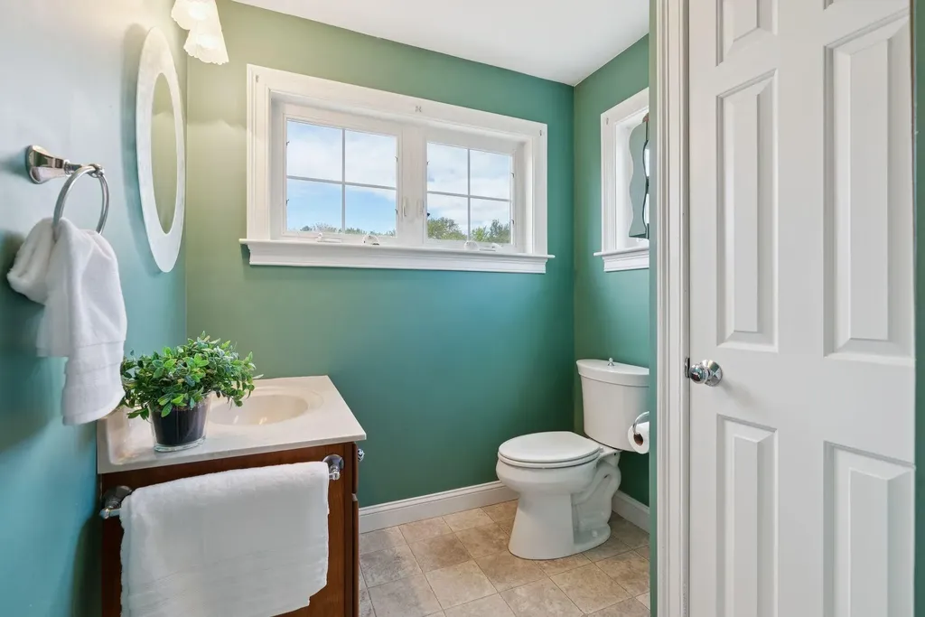 10 Seaside Avenue Saco ME 04072