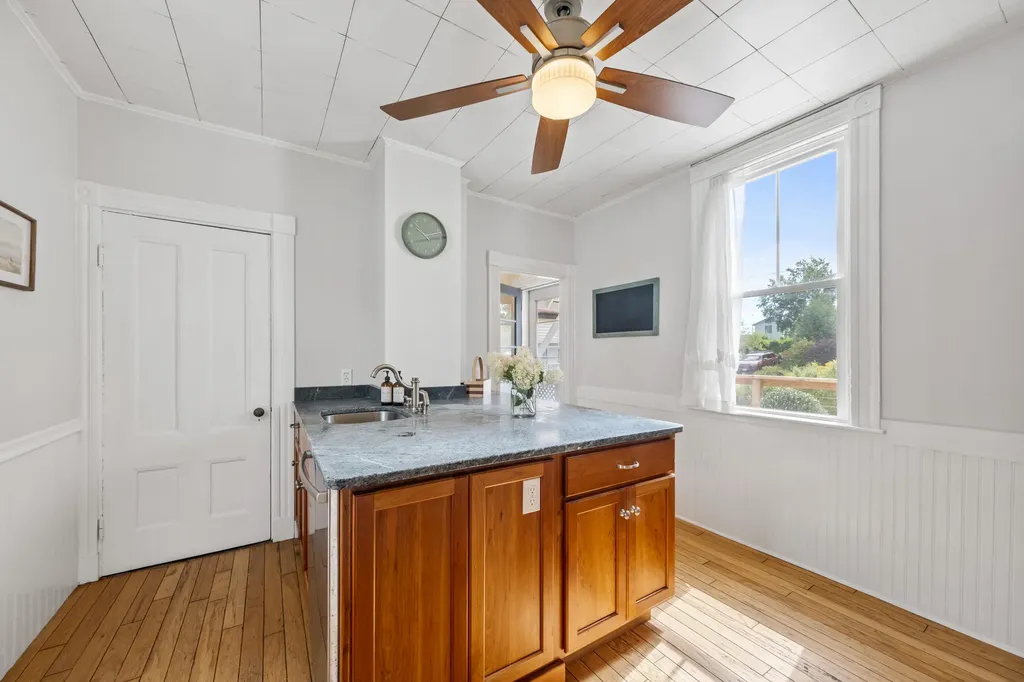43 Pacific Street Rockland ME 04841