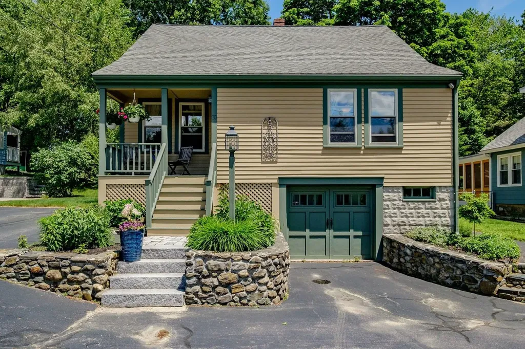 20 Noyes Street South Portland ME 04106