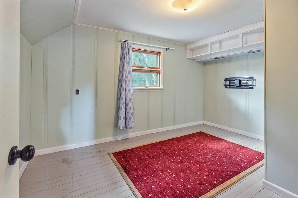 76 Pine Street Madison ME 04950