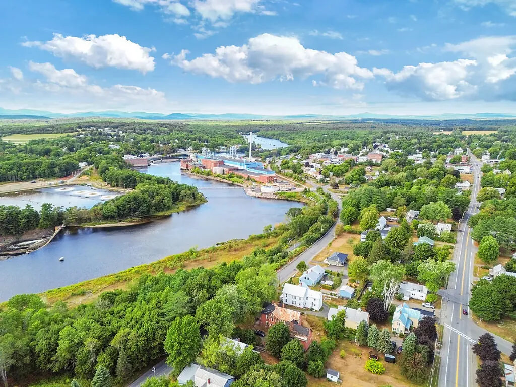 76 Pine Street Madison ME 04950