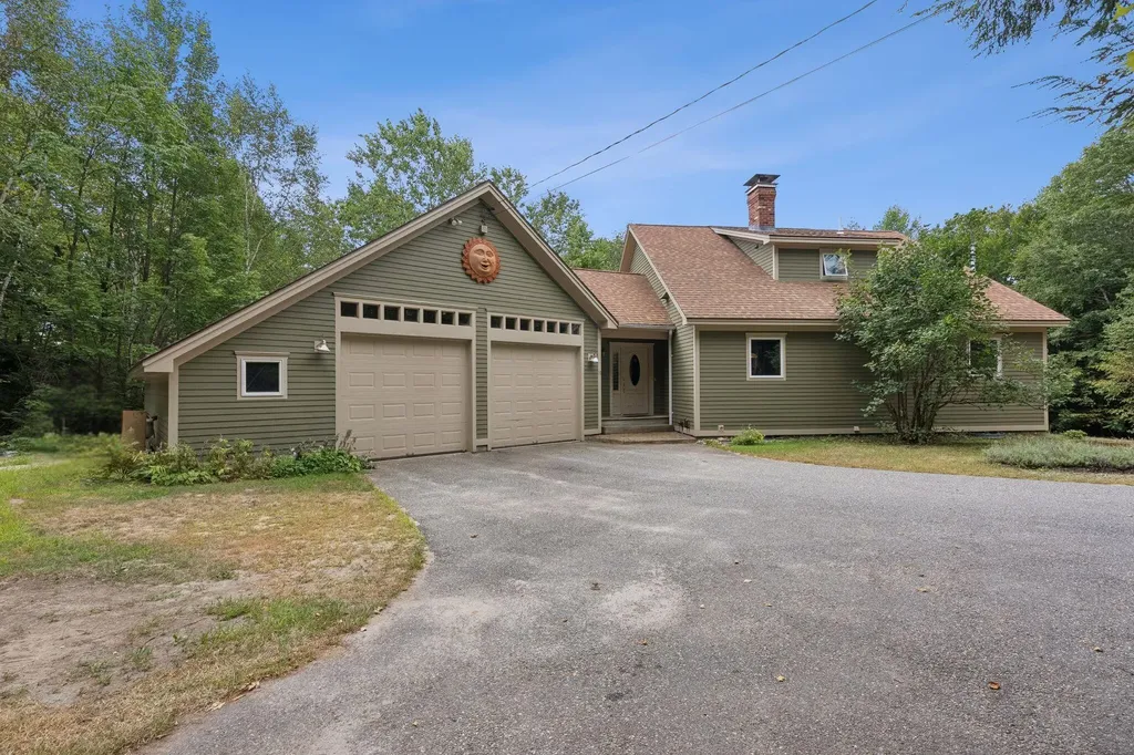 50 Cortland Drive Minot ME 04258