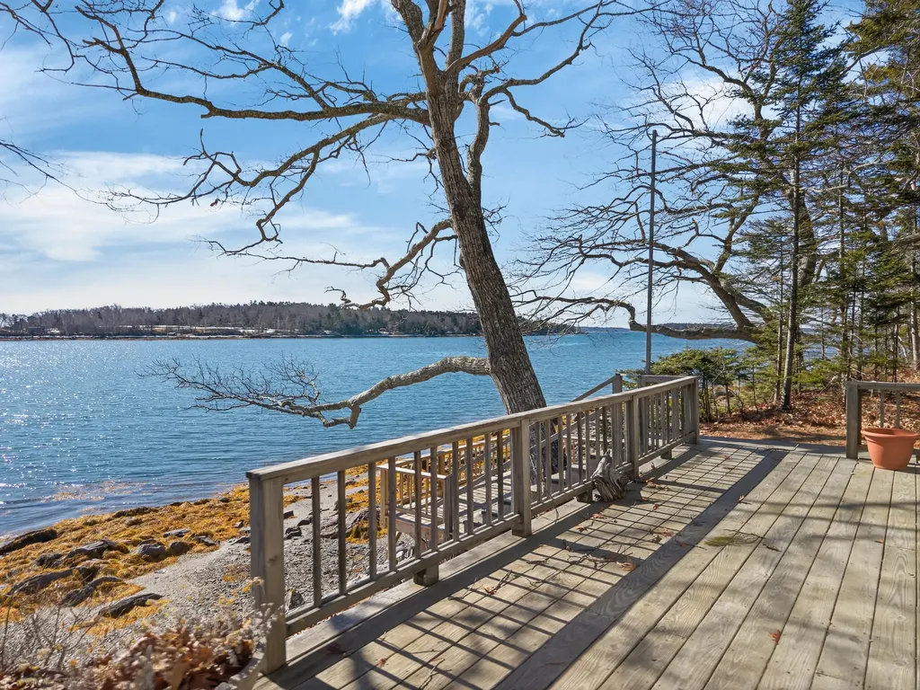 71 Merganser Way Freeport ME 04032