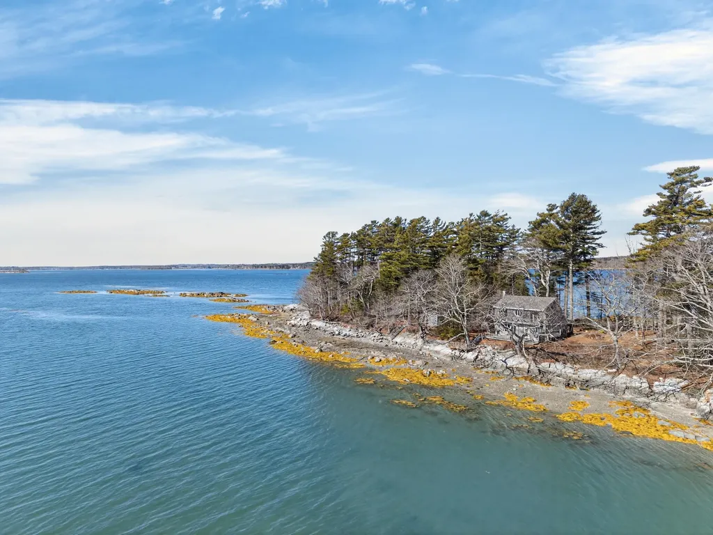 71 Merganser Way Freeport ME 04032