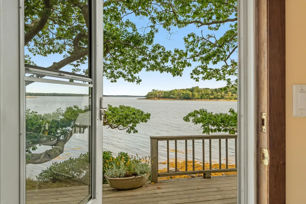 71 Merganser Way Freeport ME 04032