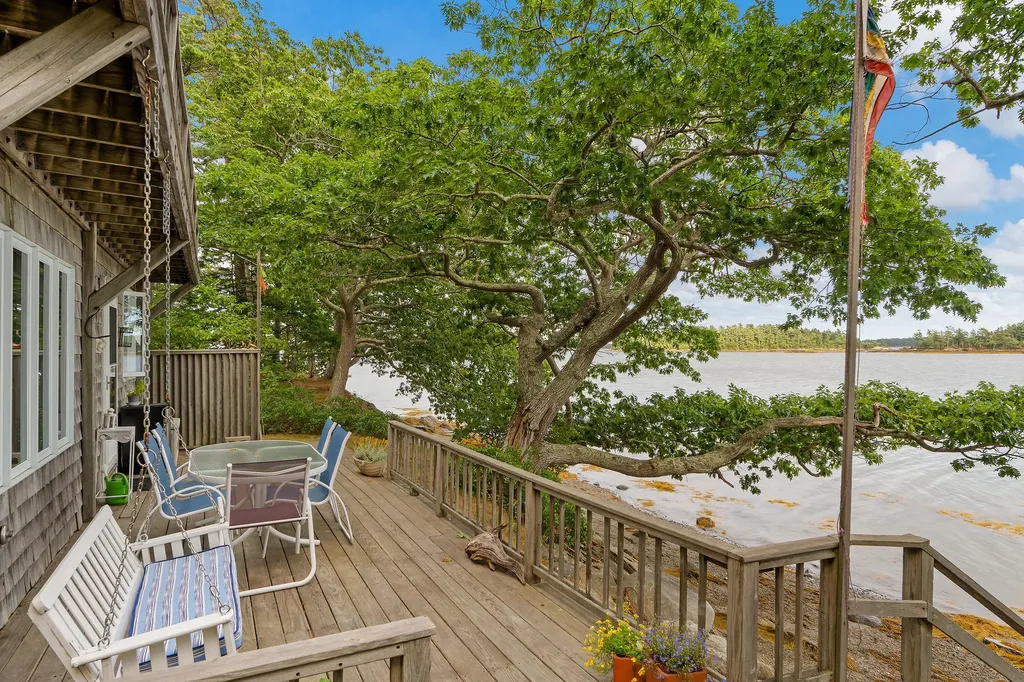 71 Merganser Way Freeport ME 04032