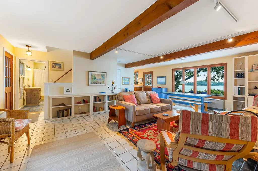71 Merganser Way Freeport ME 04032