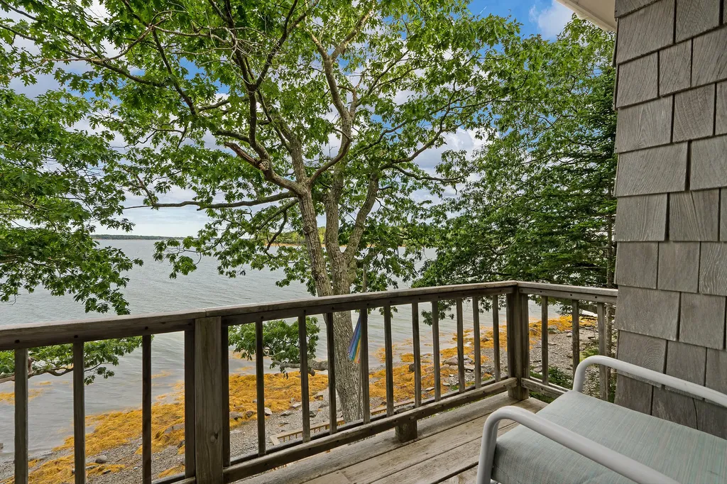 71 Merganser Way Freeport ME 04032