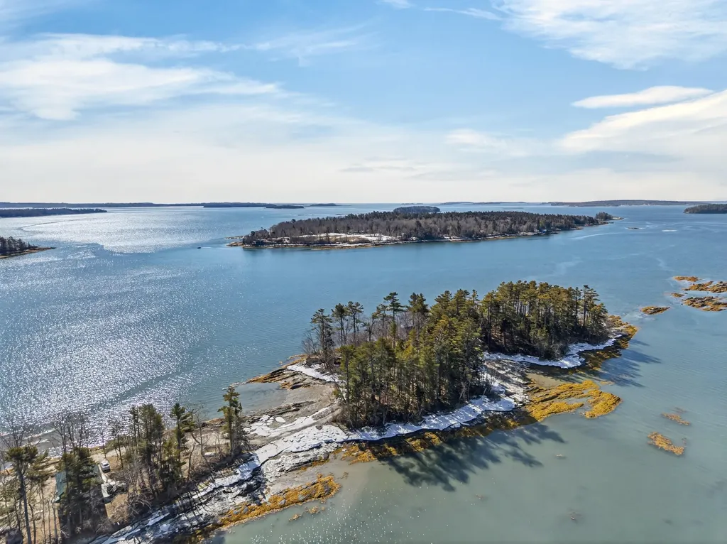 71 Merganser Way Freeport ME 04032