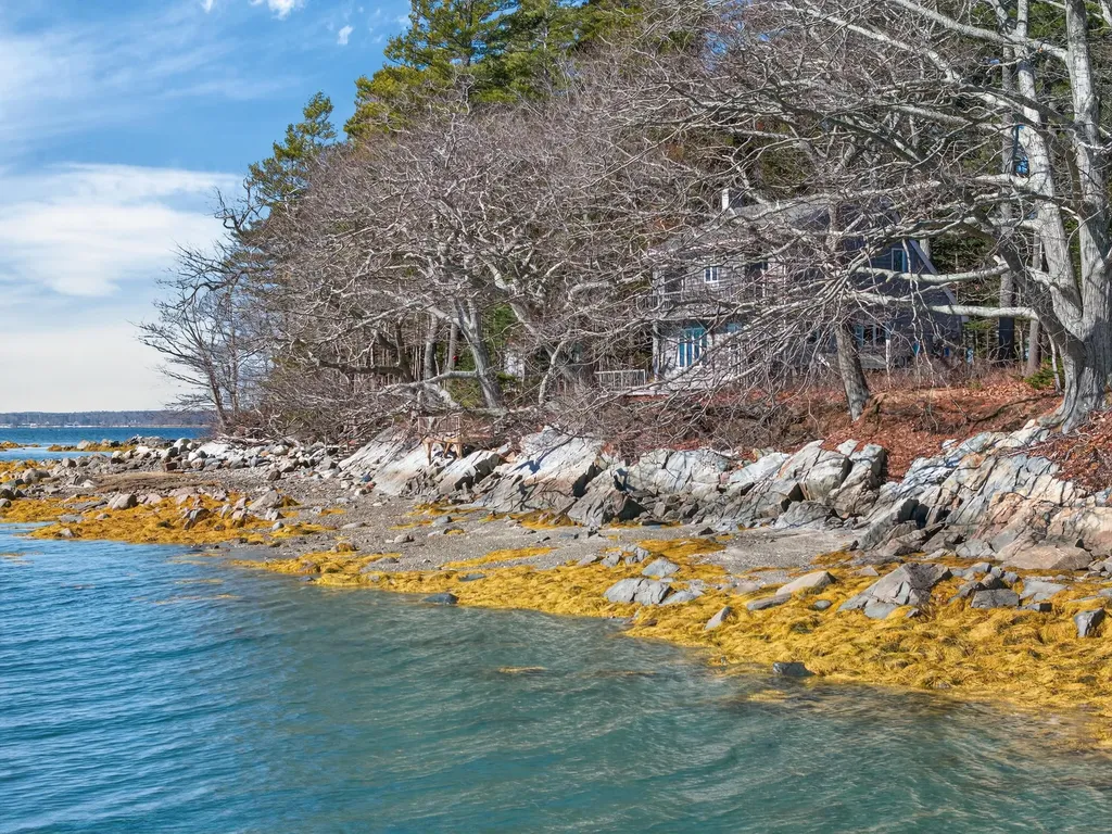 71 Merganser Way Freeport ME 04032