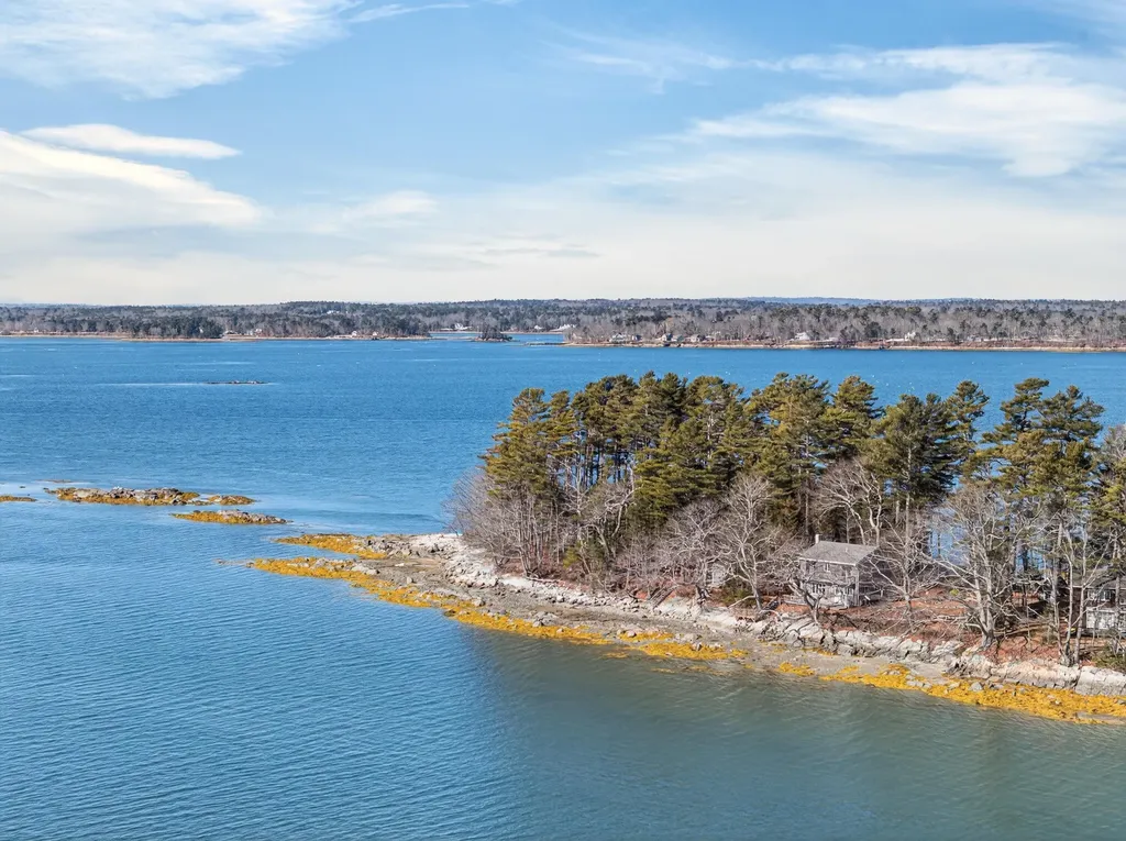 71 Merganser Way Freeport ME 04032