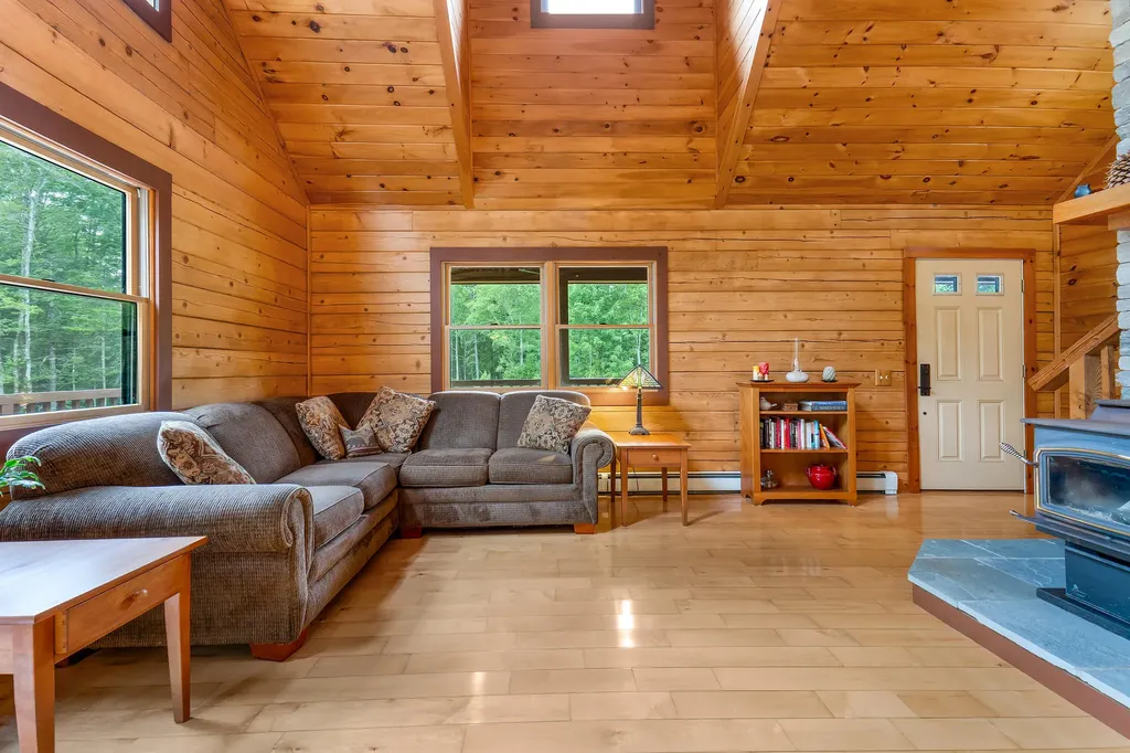 66 Edward Drive Woolwich ME 04579