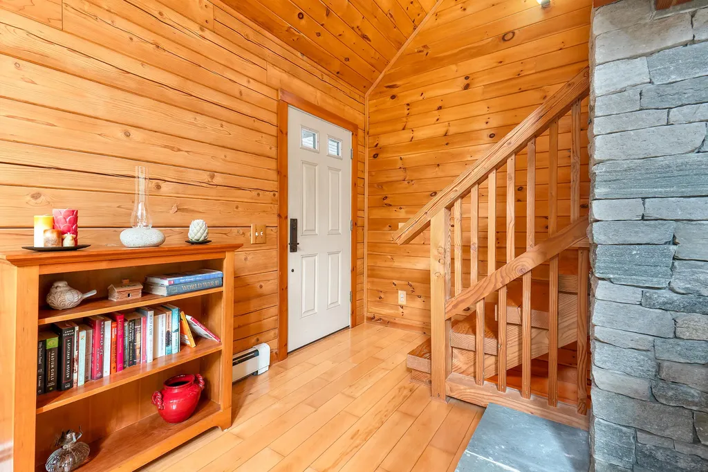 66 Edward Drive Woolwich ME 04579