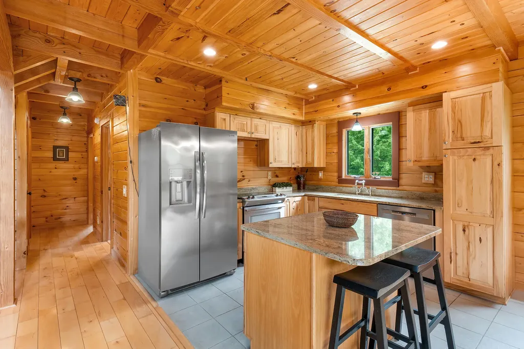 66 Edward Drive Woolwich ME 04579