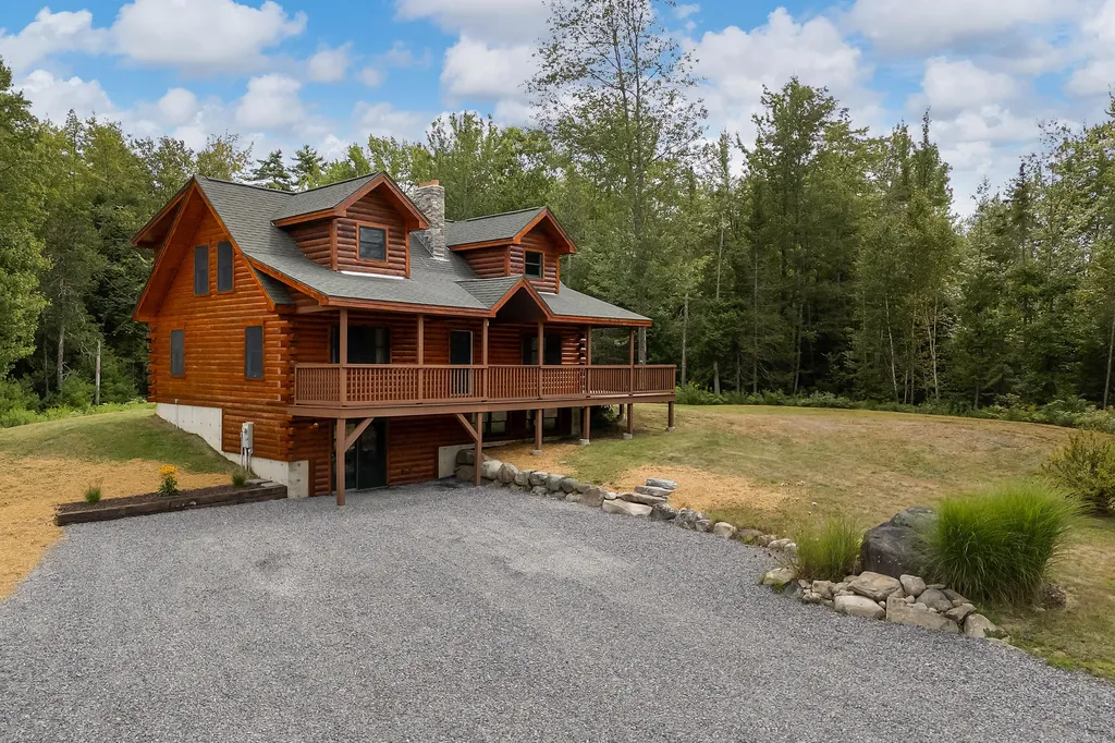 66 Edward Drive Woolwich ME 04579