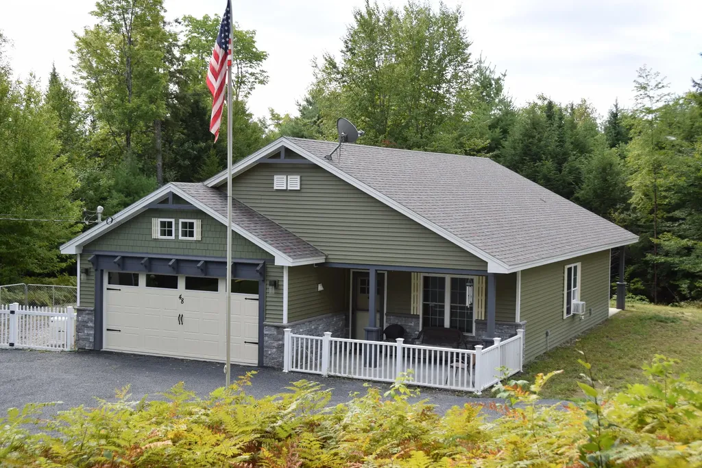 48 E Shore Road Embden ME 04958
