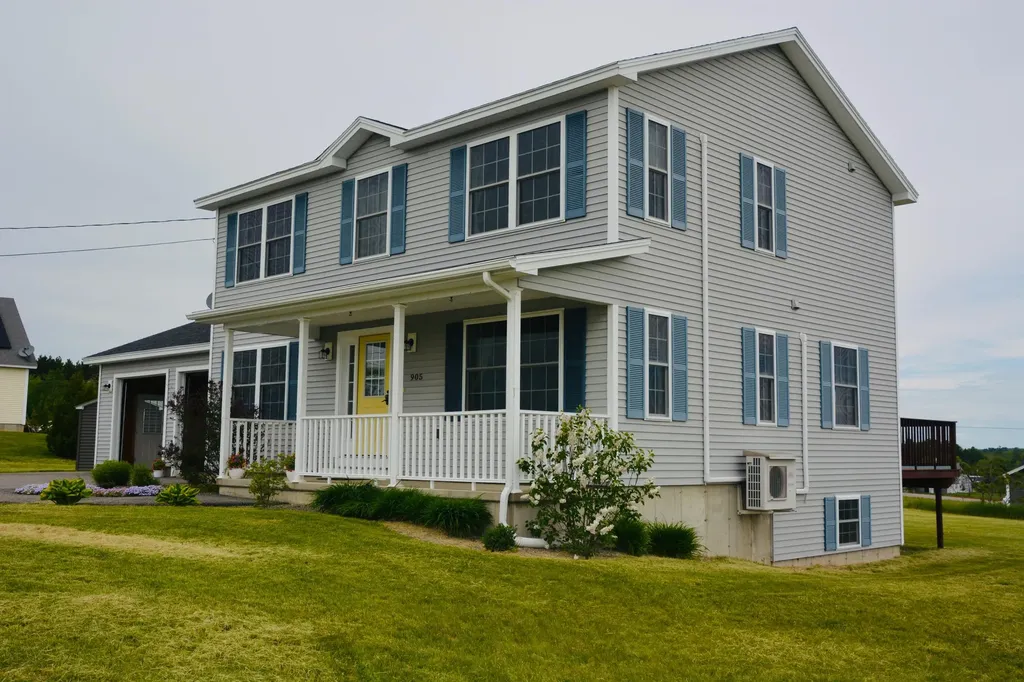 905 Blackstream Road Hermon ME 04401