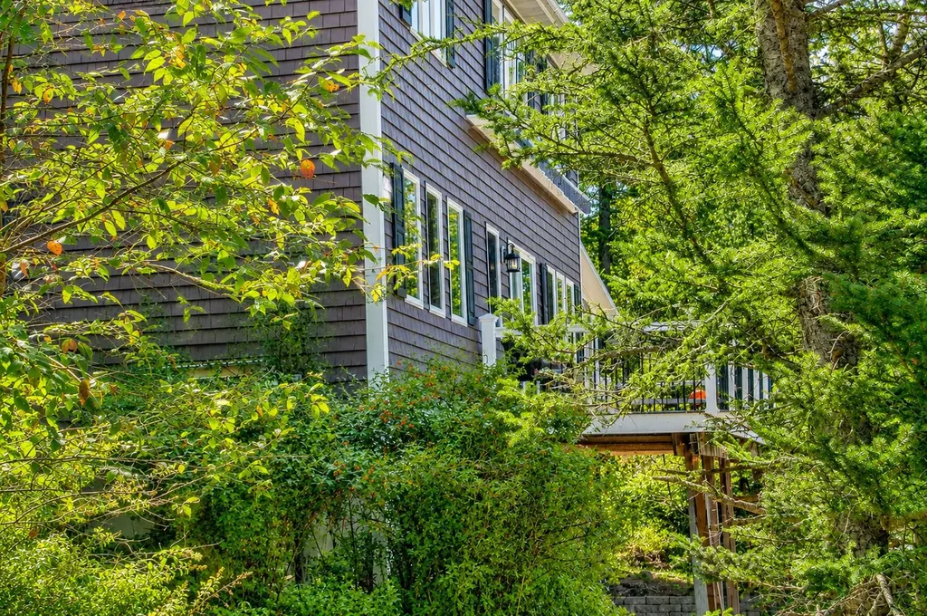 48 Kingsley Farm Road Gouldsboro ME 04607