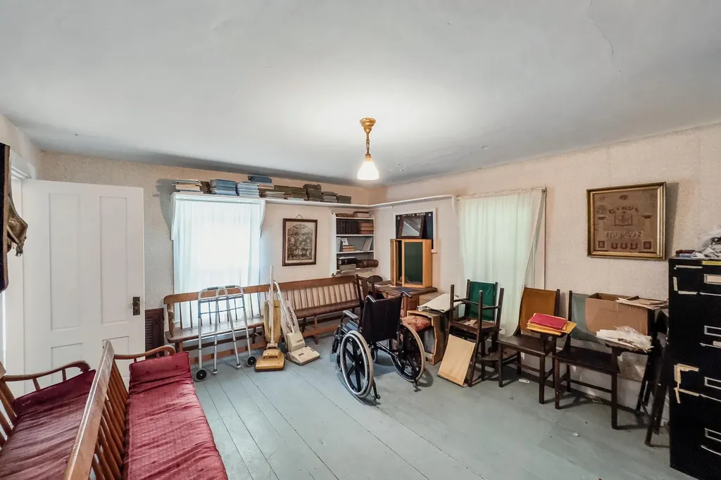 8 Howe Point Road Lincolnville ME 04849