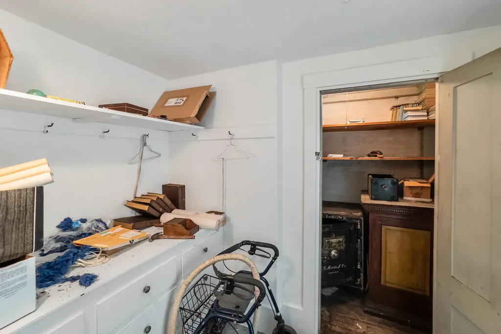 8 Howe Point Road Lincolnville ME 04849