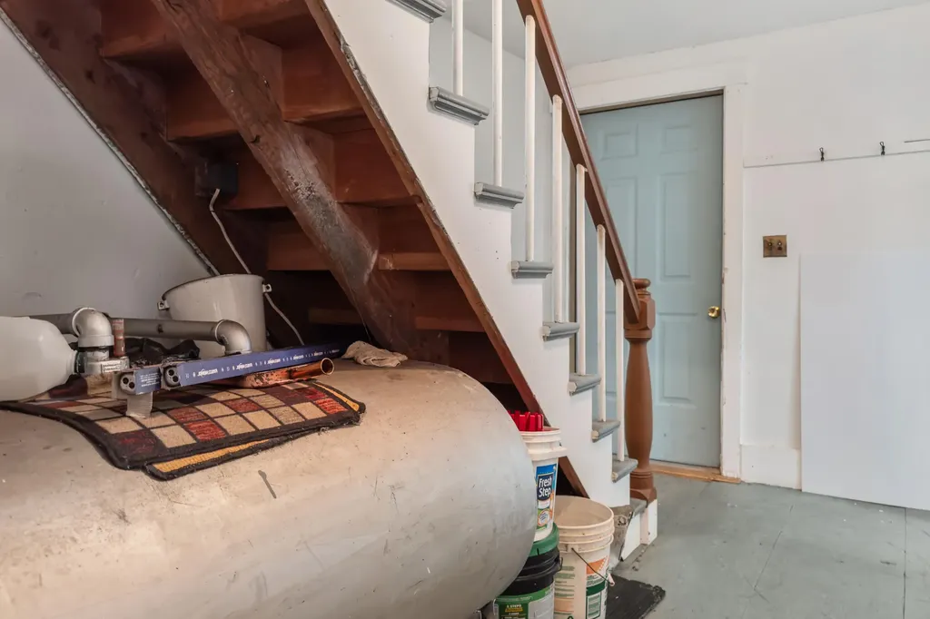 8 Howe Point Road Lincolnville ME 04849