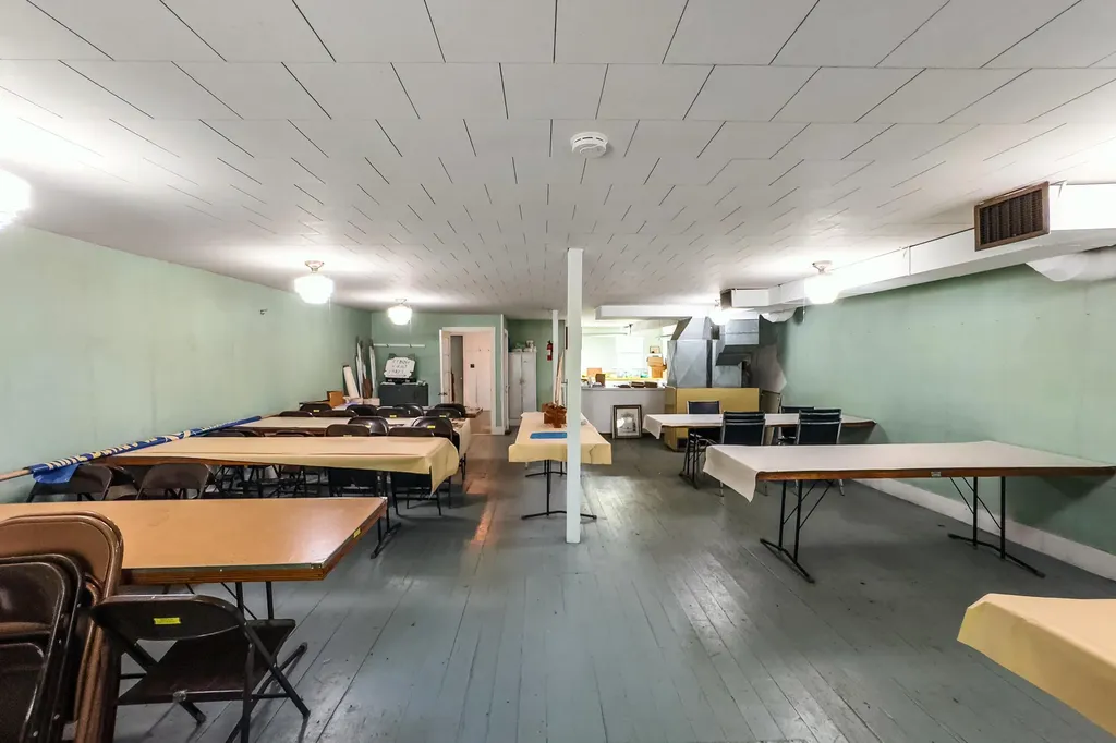8 Howe Point Road Lincolnville ME 04849