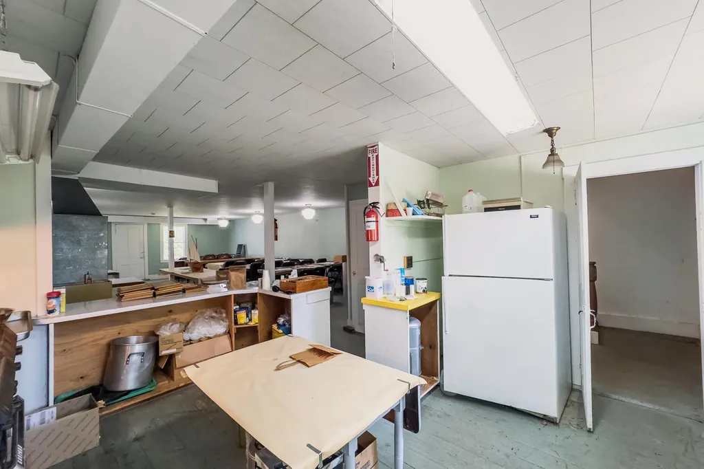 8 Howe Point Road Lincolnville ME 04849