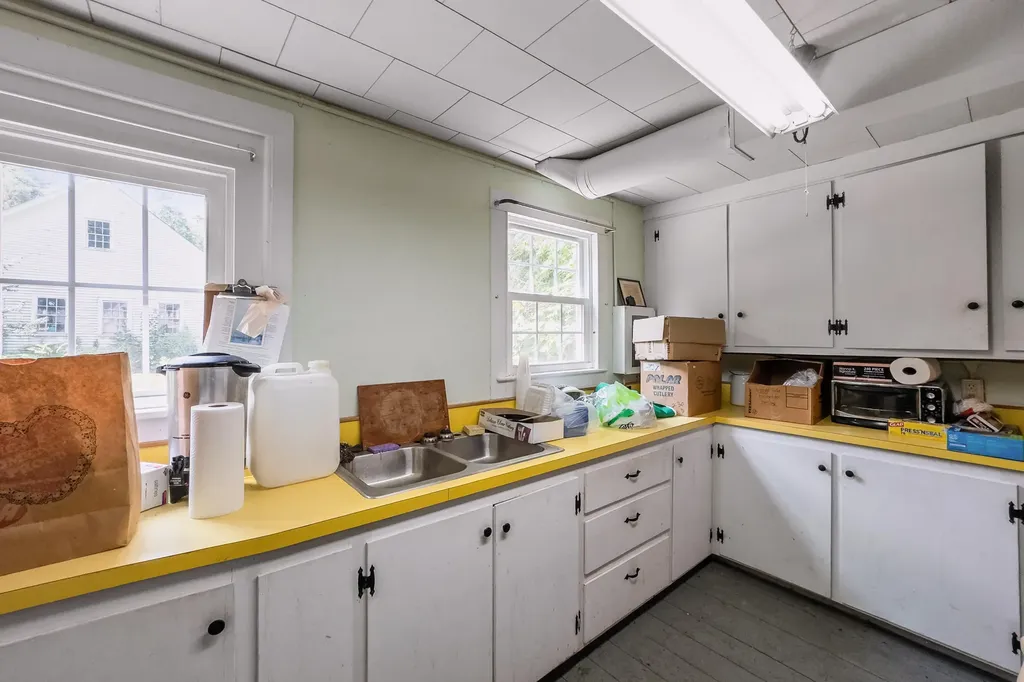 8 Howe Point Road Lincolnville ME 04849