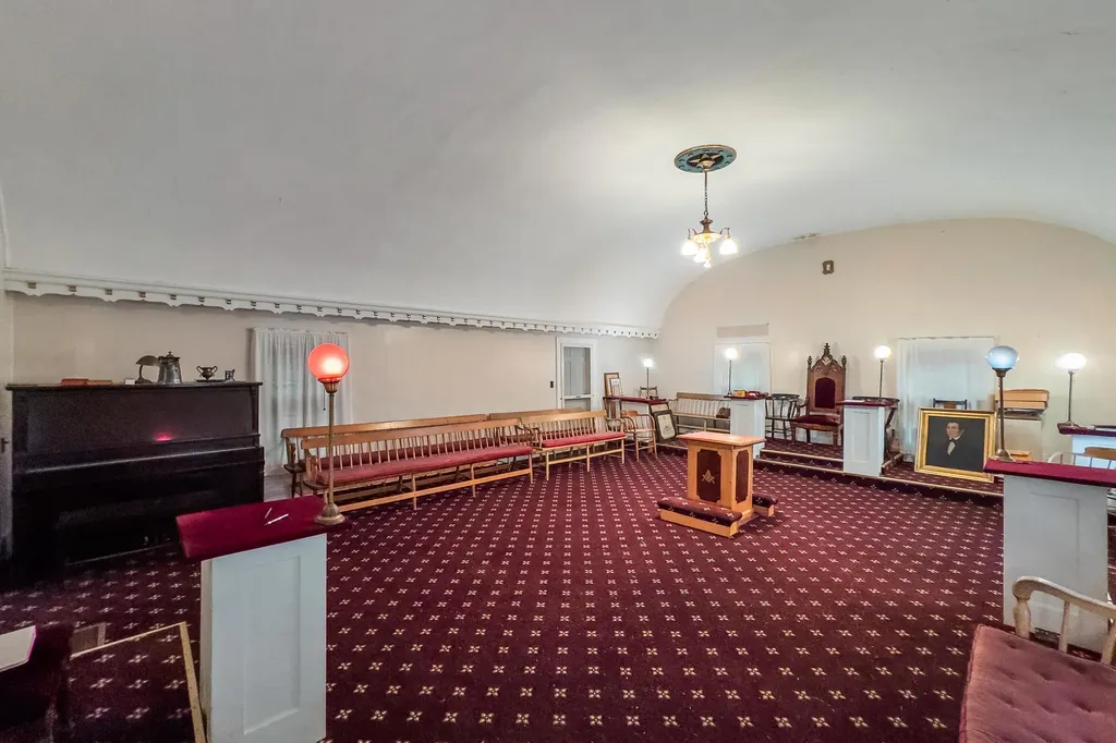 8 Howe Point Road Lincolnville ME 04849
