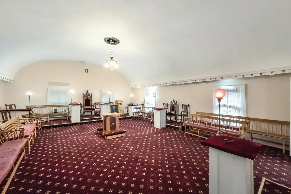 8 Howe Point Road Lincolnville ME 04849