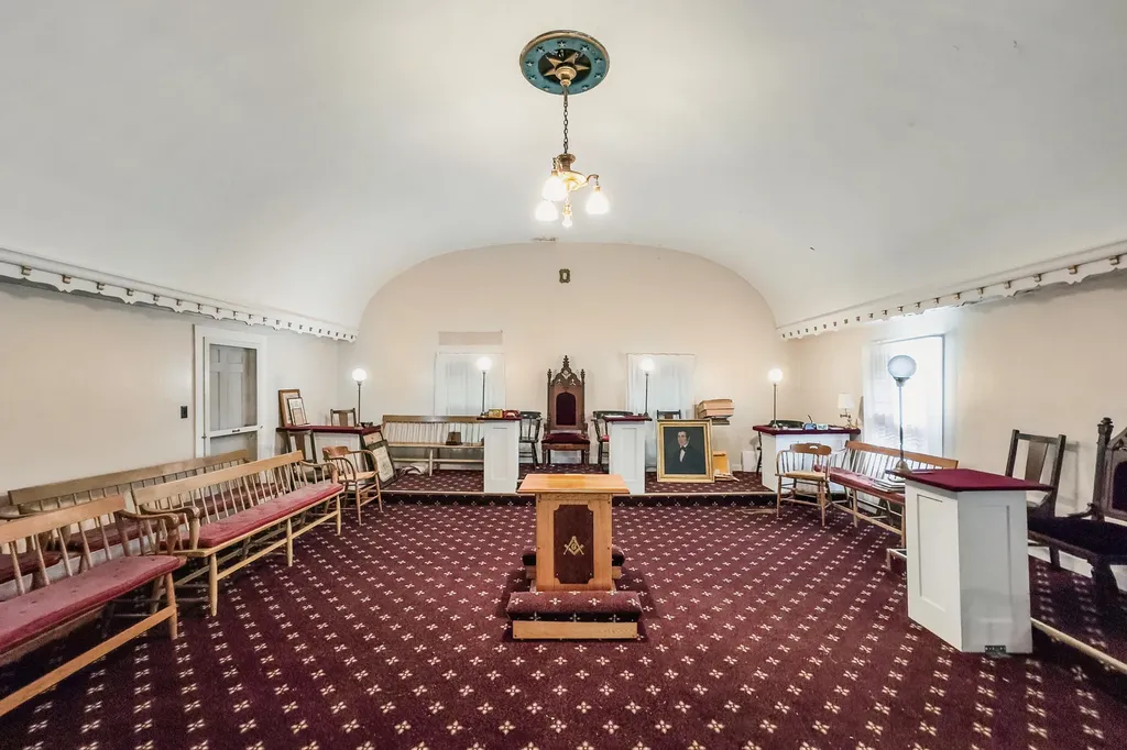 8 Howe Point Road Lincolnville ME 04849