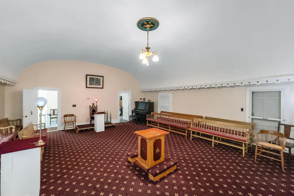 8 Howe Point Road Lincolnville ME 04849