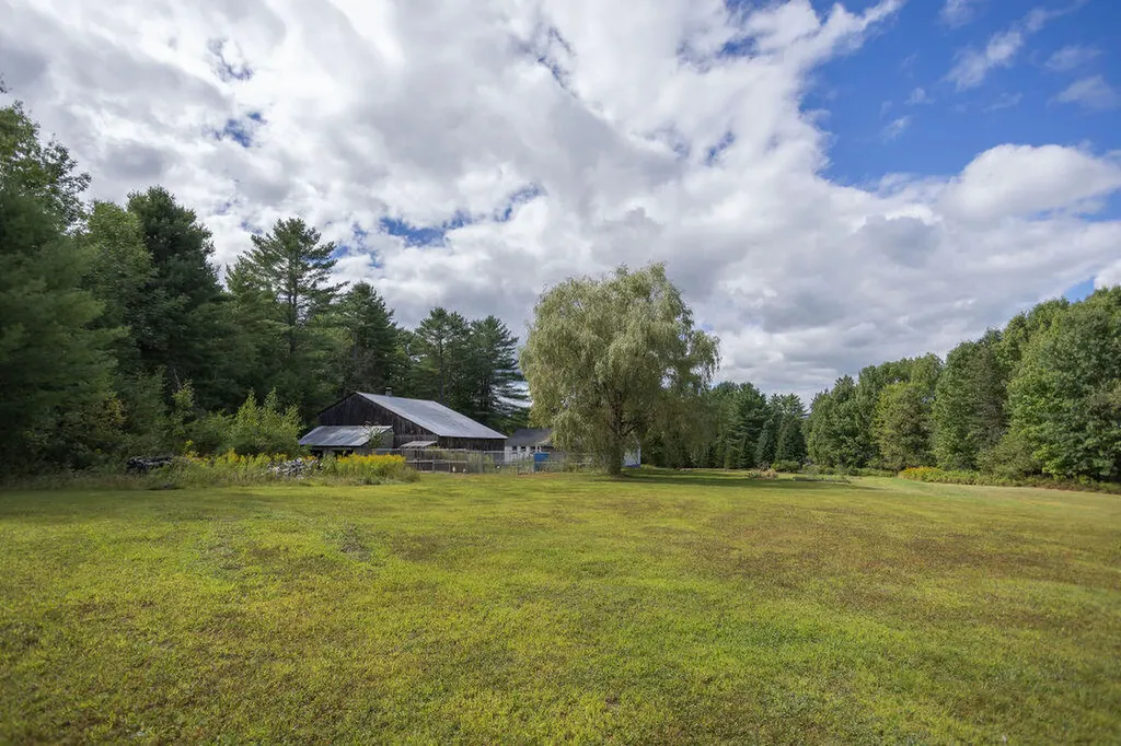 751 Holley Road Farmington ME 04938