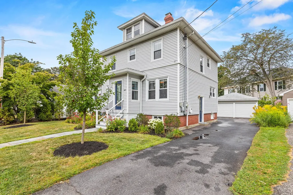 489 Woodford Street Portland ME 04103