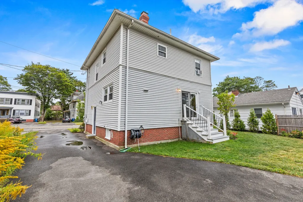 489 Woodford Street Portland ME 04103