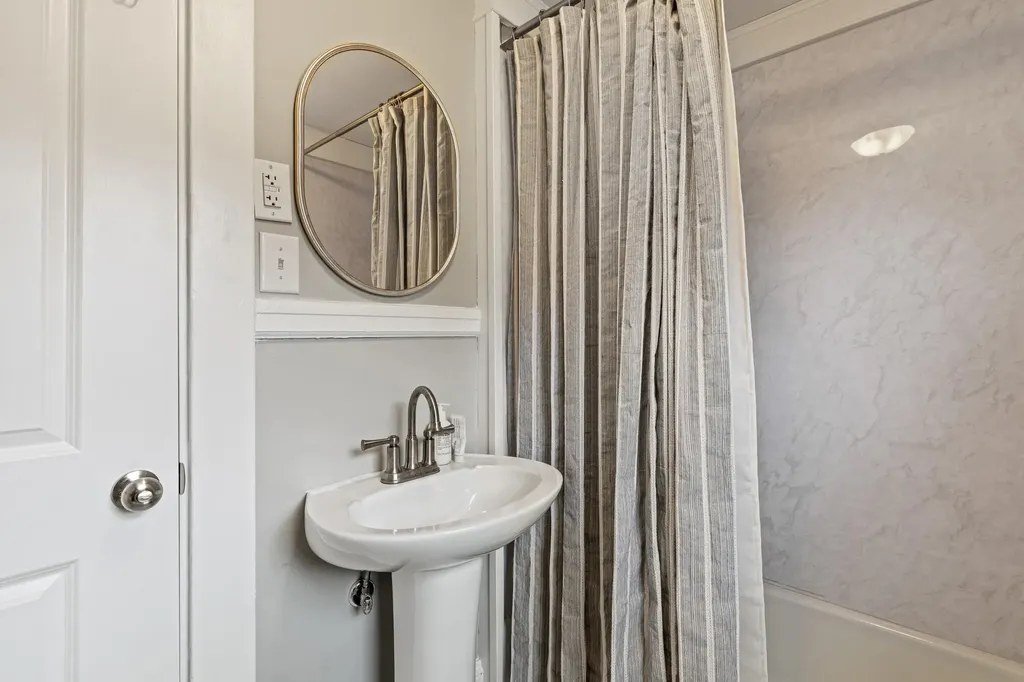 489 Woodford Street Portland ME 04103