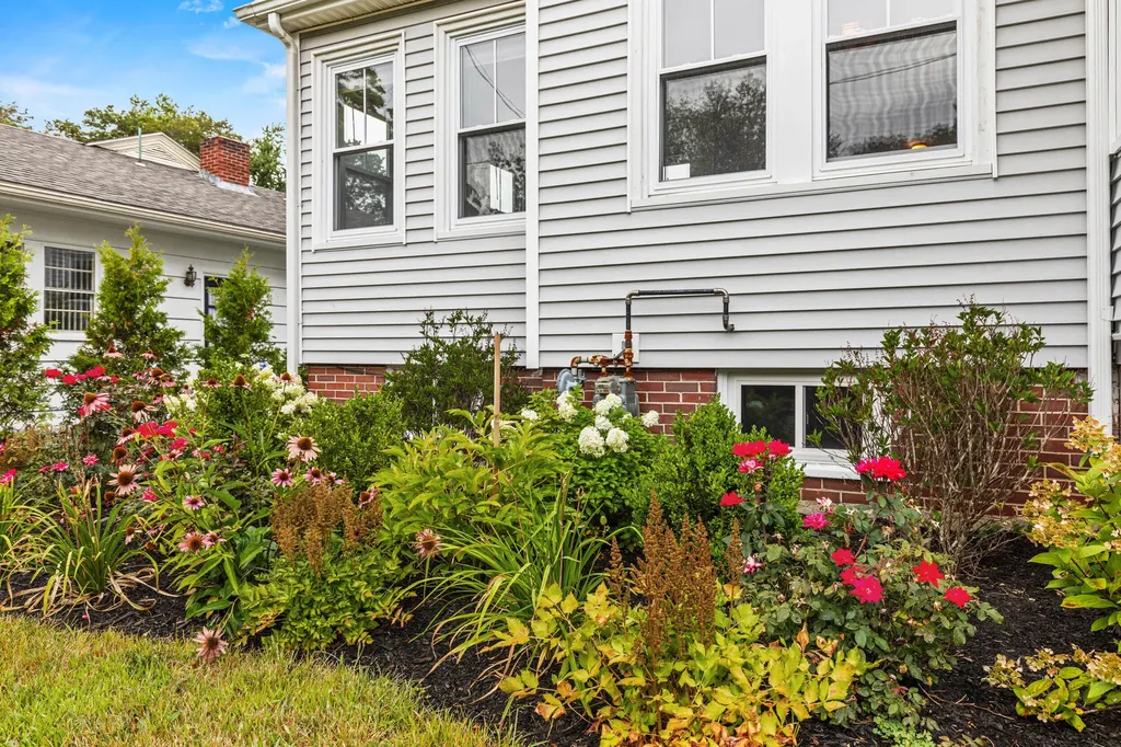 489 Woodford Street Portland ME 04103