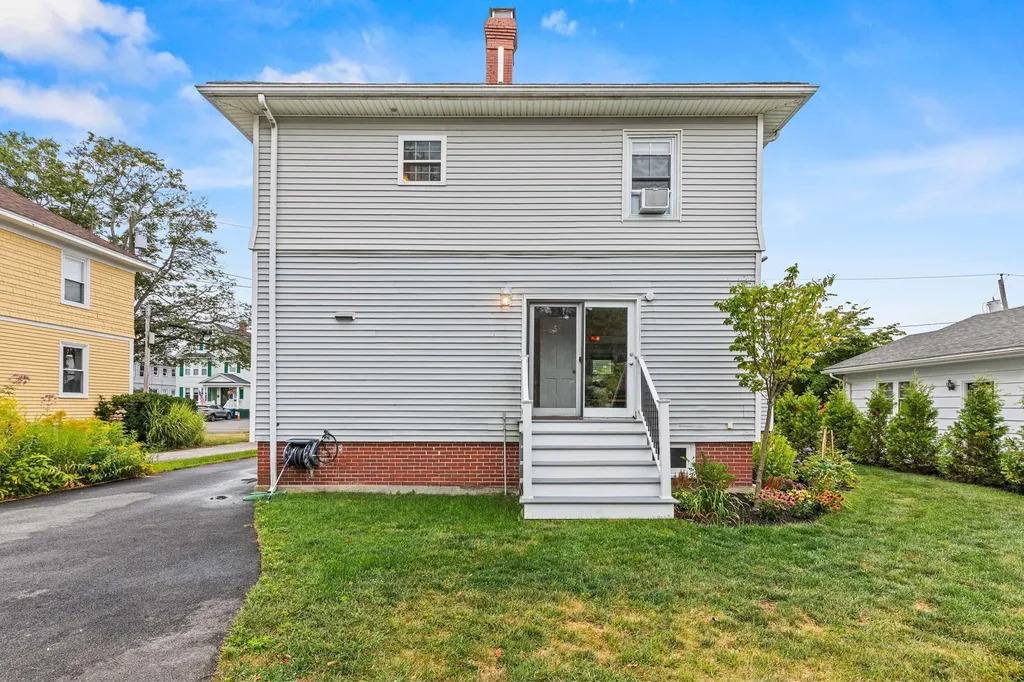 489 Woodford Street Portland ME 04103