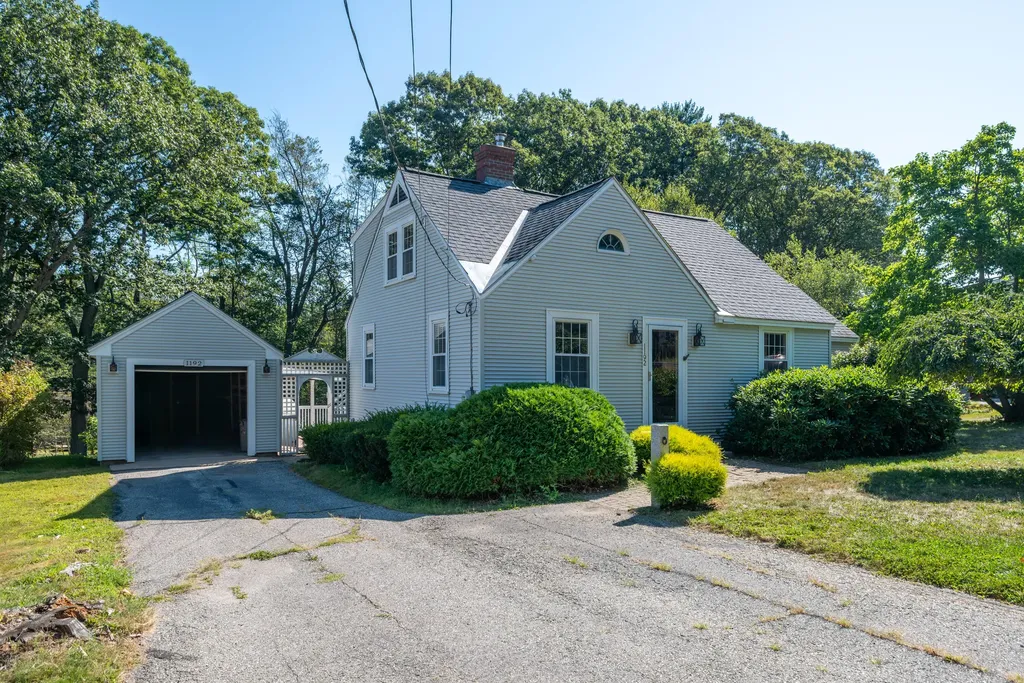1192 State Road Eliot ME 03903