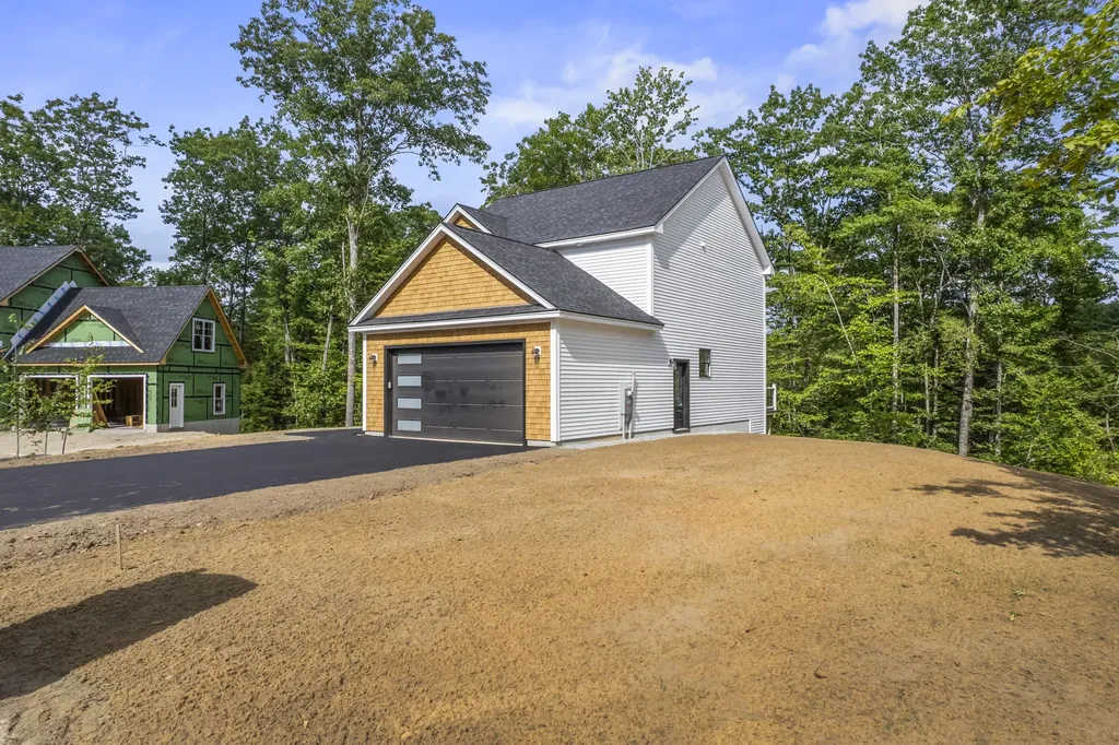 56 Woodbrey Lane Standish ME 04084