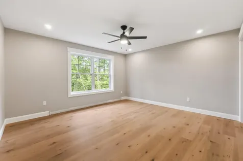 56 Woodbrey Lane Standish ME 04084