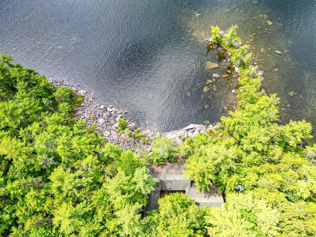 21 Delisle Lane Rome ME 04963